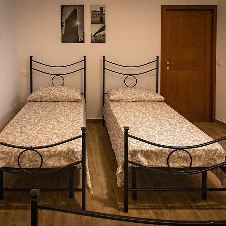 شقة Casa Concerie Quattro سولمونا المظهر الخارجي الصورة