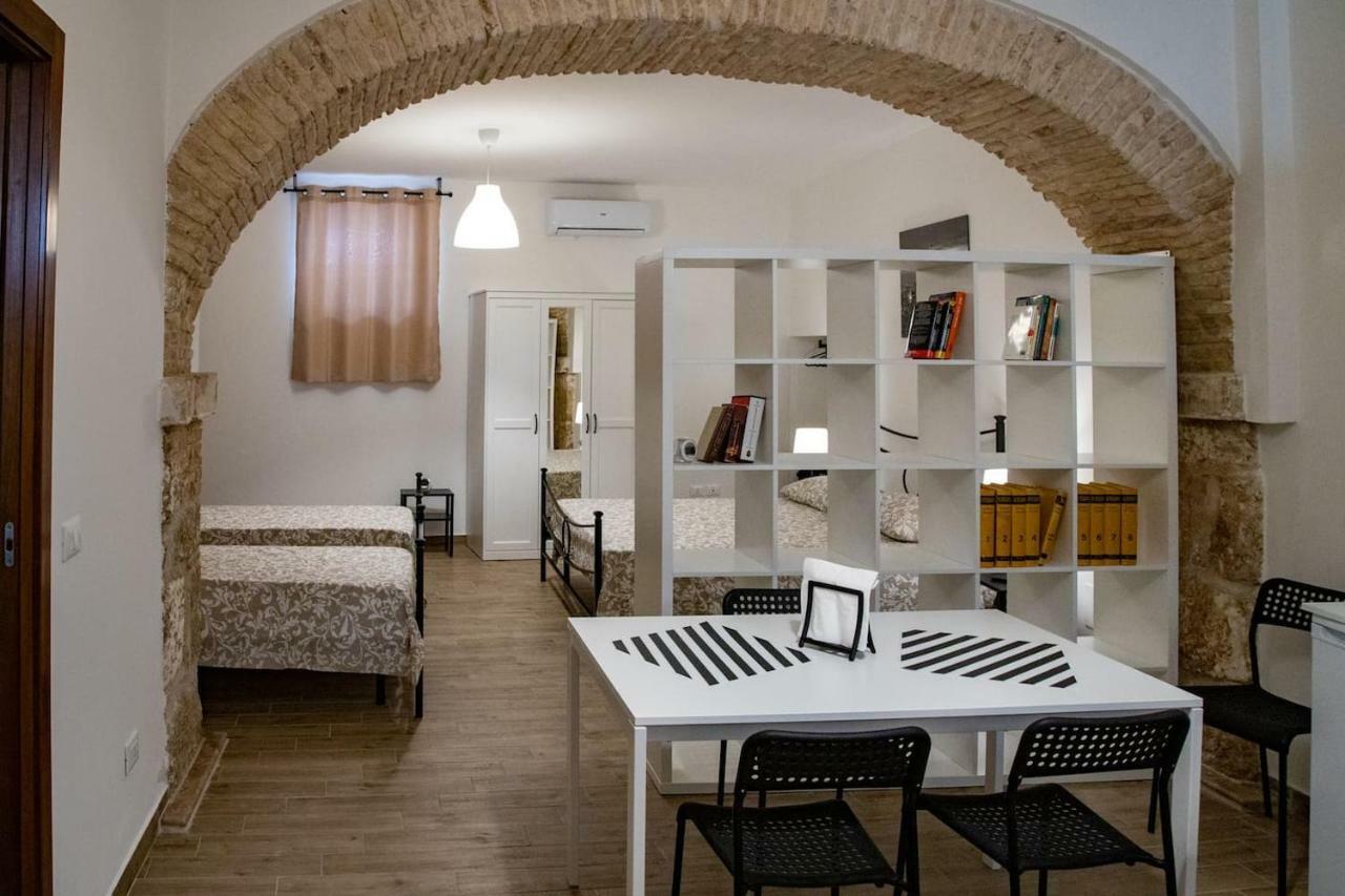 شقة Casa Concerie Quattro سولمونا المظهر الخارجي الصورة